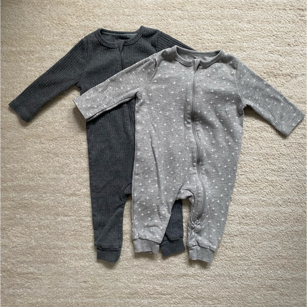 Cloud Island, 3-6M, Color: grey, Condition: lightly used.
